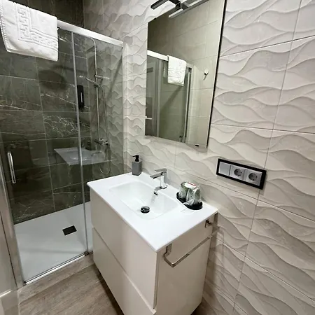 Apartamento Martina 2 *
